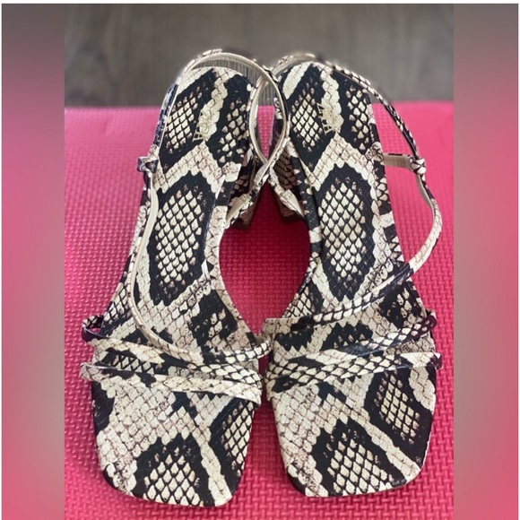 EUC Zara Faux Leather Snake Print
Square Toe Block Heel Sandal - Picture 3 of 6